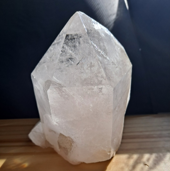 Large Quartz Crystal Point - Picture 4 of 8